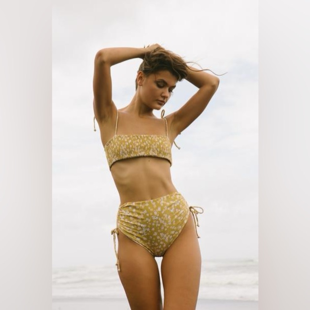 GILLIA High Waisted Ditsy Floral Bikini